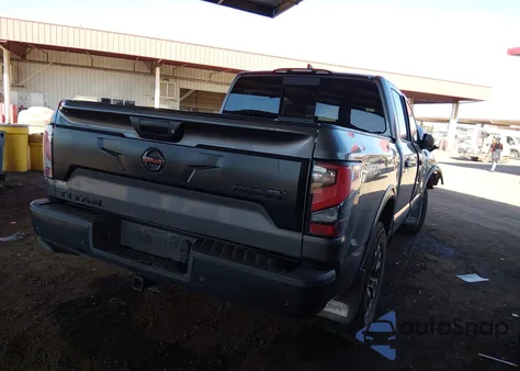 2022 Nissan Titan Pro-4X 4X4 из США, поврежденный, VIN 1N6AA1ED2NN102605